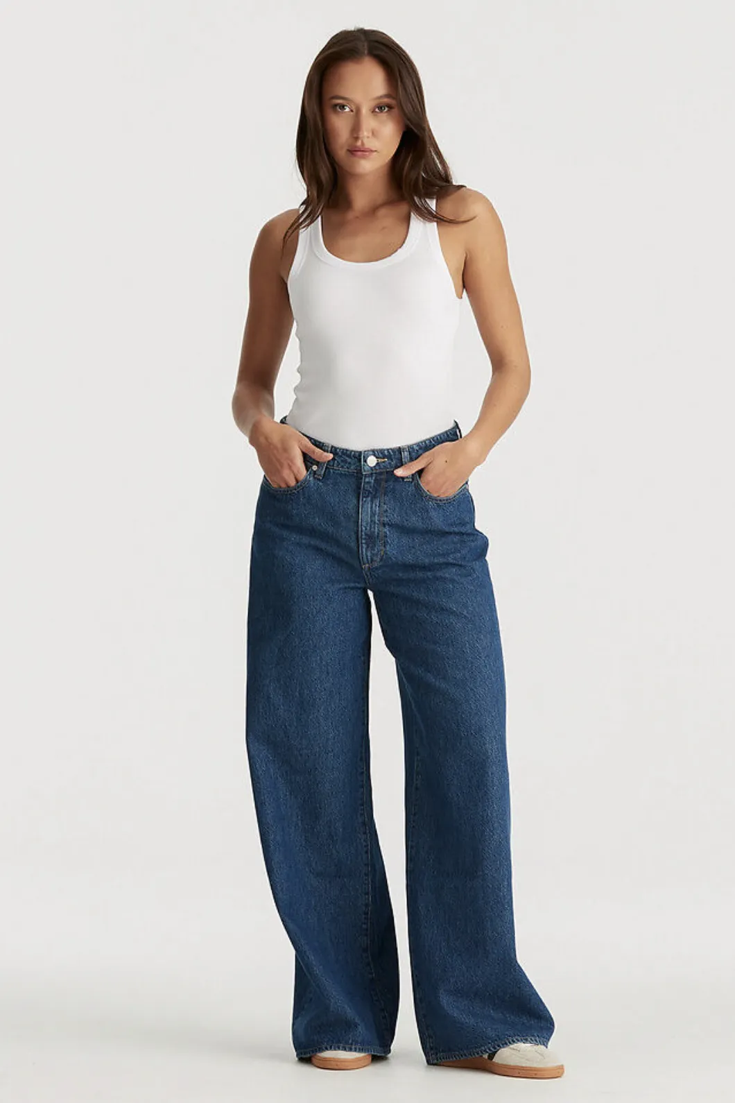 WRANGLER MID STEVIE RELAXED JEAN - KICK DRUM BLUE